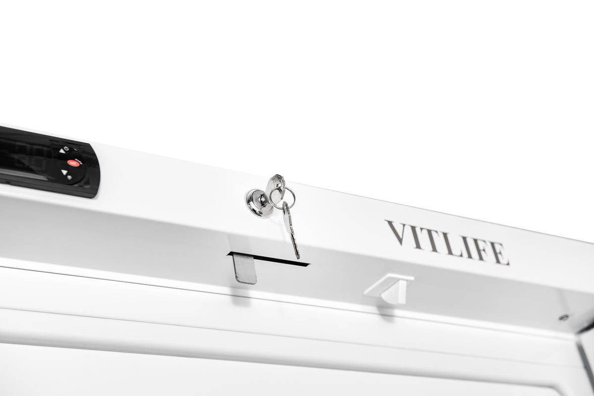 Upright Ventilated Chiller - Glass Door